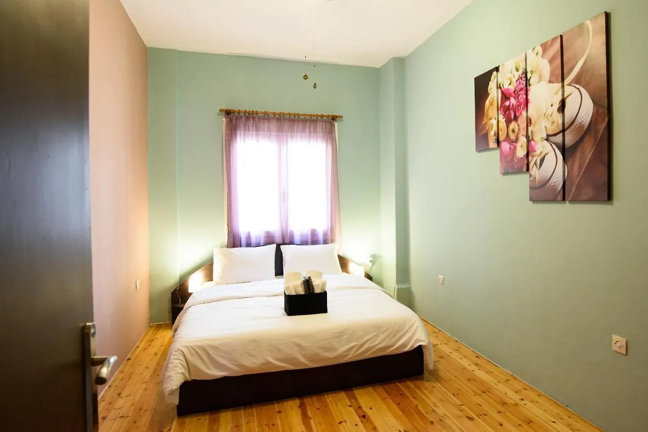 Salonika downtown spacious apartment Saloniki