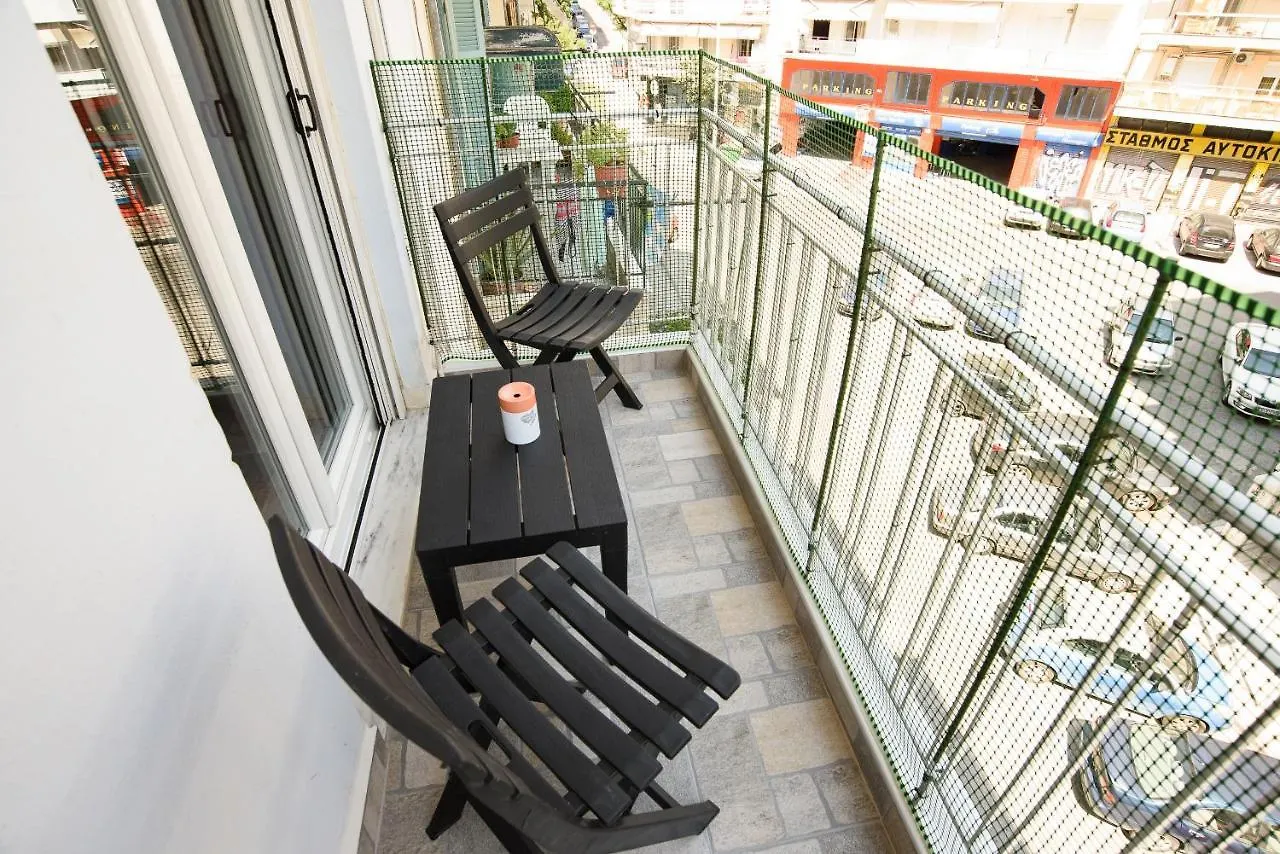 Salonika downtown spacious apartment Saloniki